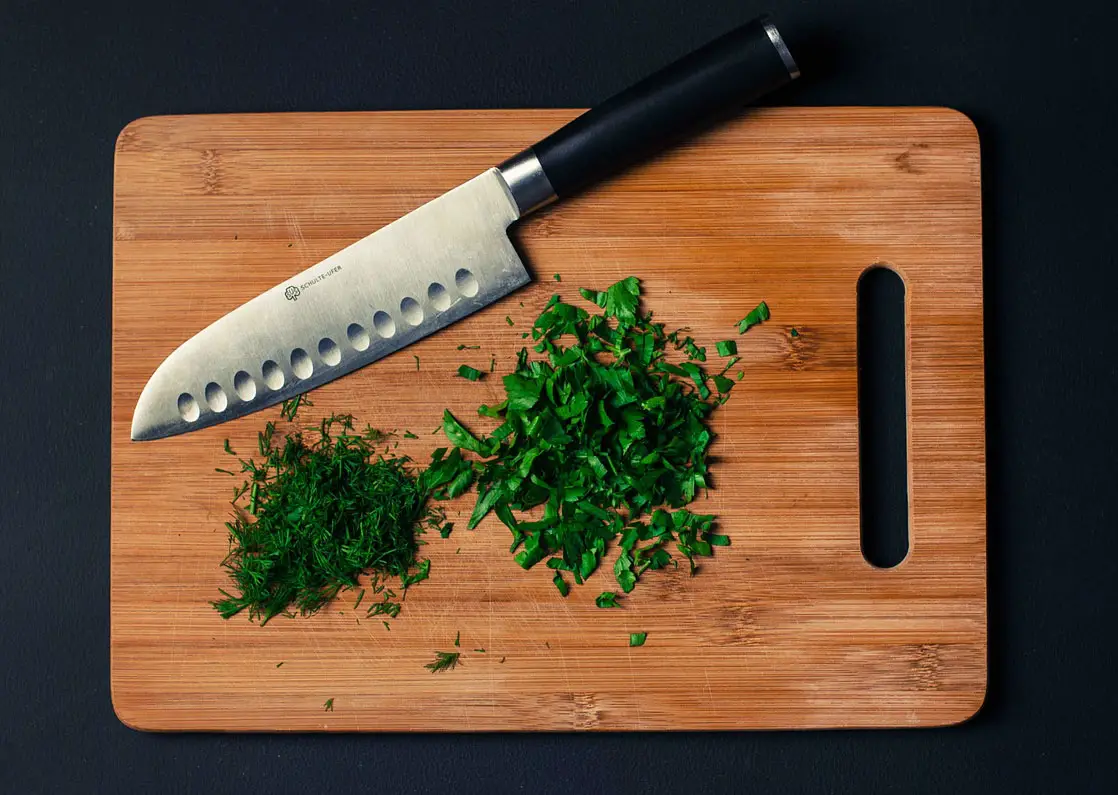 knife and cutting board