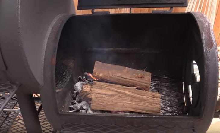 close all the lids of your smoker